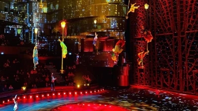 أفضل 9 مسارح في دبي تقدّم لكِ عروض غنائية ومسرحيّة مميّزة