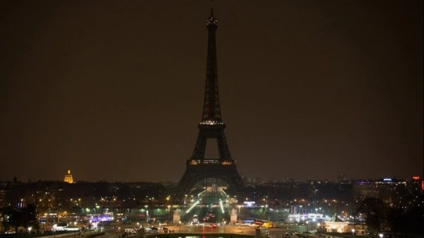 مدينة النور باريس ستطفئ أنوارها مبكراً بهدف توفير الطاقة