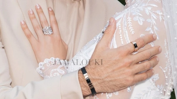 سينتيا صاموئيل وآدم بكري يشعّان سحراً بمجوهرات من Marli في يوم زفافهما