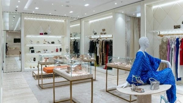 علامة Etoile La Boutique تفتتح متجرها الجديد في مول الإمارات