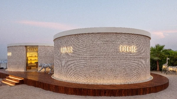 Dior تعيد افتتاح متجرها المؤقّت في نادي ناموس في دبي