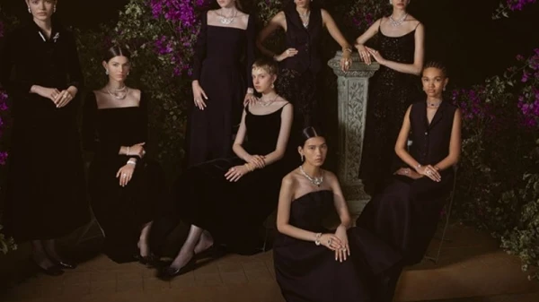 ديور تطلق مجموعة Dior Print للمجوهرات الراقية