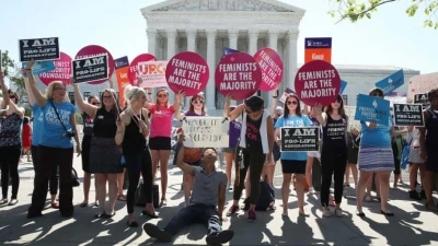 المحكمة العليا تلغي قرار حق الإجهاض في الولايات المتحدة الأميركية