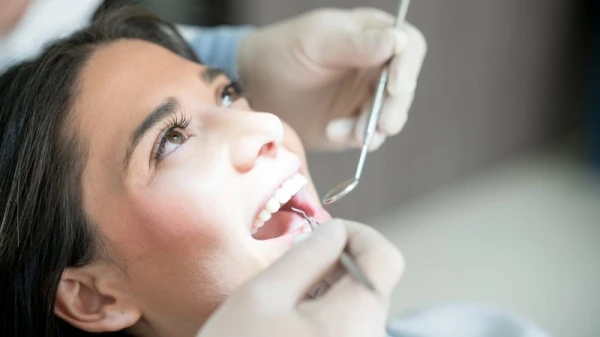 ما هو المعدل الطبيعي لزيارة طبيب الاسنان؟ وهذه أبرز الفحوصات التي يجب القيام بها