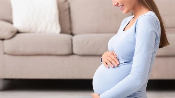أسباب الحكة عند المرأة الحامل وكيفية التخفيف منها