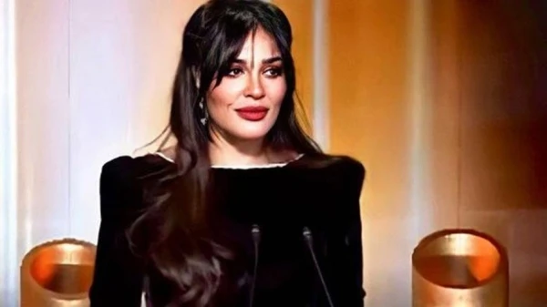 نادين نجيم في حفل صناع الترفيه 2022 Joy Awards في السعودية بإطلالة جذابة للغاية