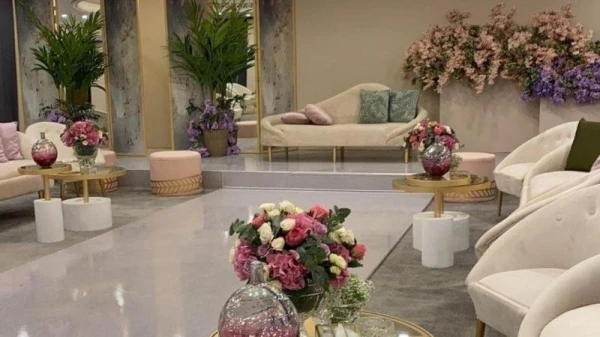 أبرز محلات تزيين بيت العروس وطاولات الزفاف في السعودية