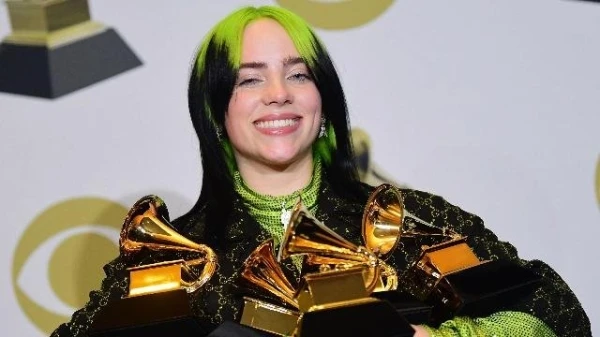 بالفيديو، تعرّفي إلى Billie Eilish النجمة الصاعدة التي حوّلت معاناتها إلى إبداع