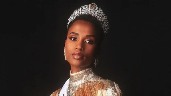 بالفيديو، Zozibini Tunzi من جنوب افريقيا تحصد لقب ملكة جمال الكون 2019