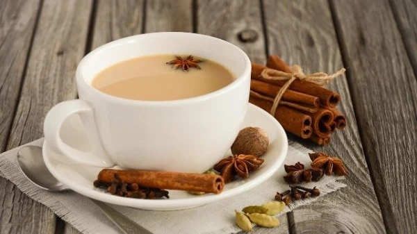ما هي فوائد شاي الكرك الجمالية والصحية وكيف يمكنكِ تحضيره؟