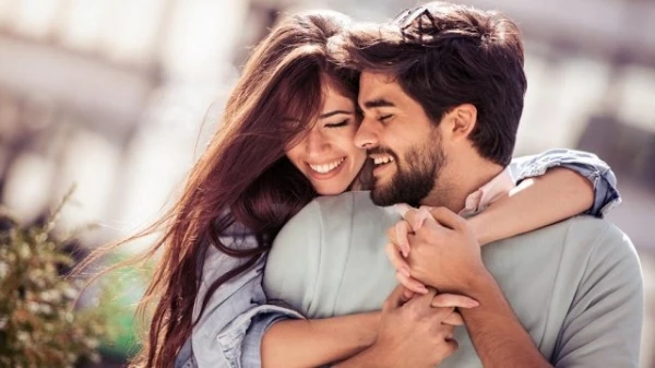 7 خطوات يقوم بها الرجل عندما يجد شريكة حياته