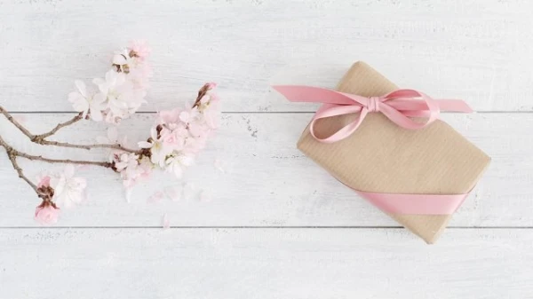 10 خطوات تساعدكِ في اختيار هدايا عيد الام الأجمل والأنسب لها
