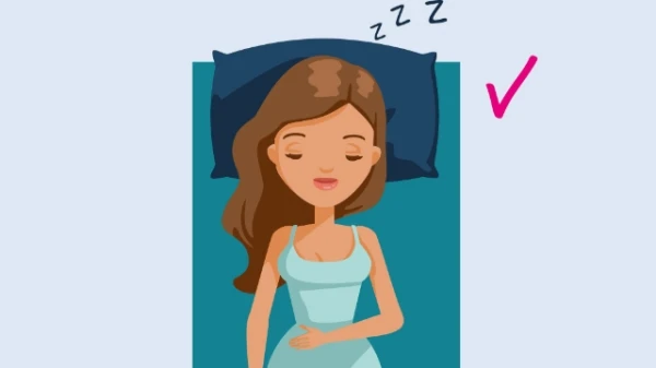 حيل تساعدكِ في الإعتياد على النوم على الظهر، لأنّ هذه الوضعيّة هي الأفضل!