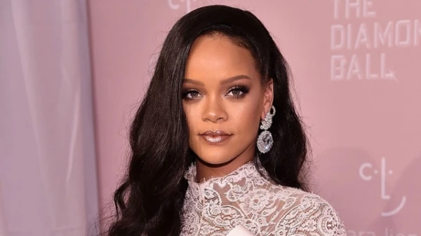 النجمة Rihanna تستعدّ لإطلاق علامتها التجاريّة!