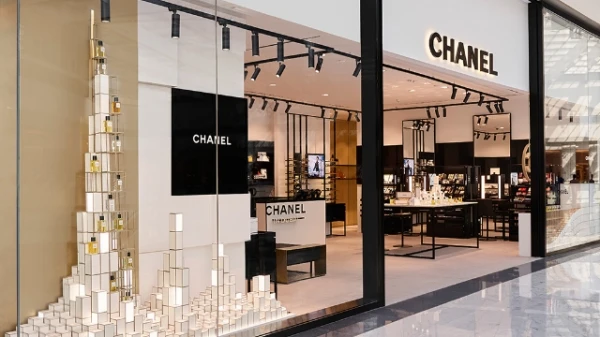 للمرّة الأولى في الشرق الأوسط، دار Chanel تفتتح بوتيك جمال لها في دبي