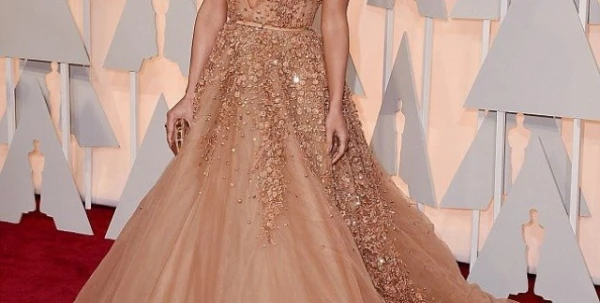 Jennifer Lopez أميرة Oscars 2015