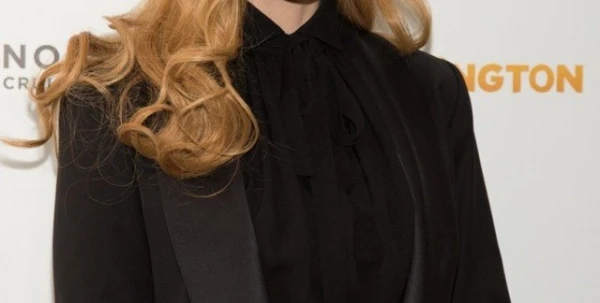 الأسود يكلّل أناقة Nicole Kidman