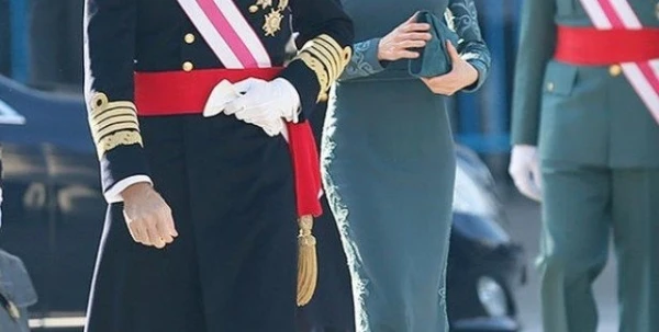 الملكة Letizia لا تكفّ عن إبهارنا