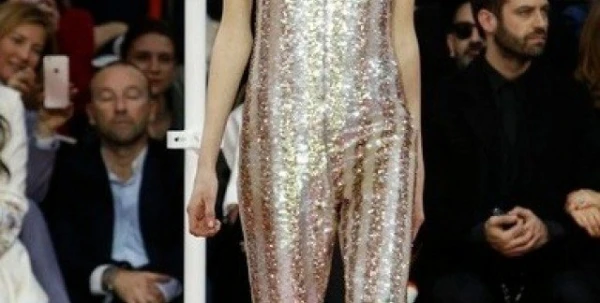 أسبوع الموضة للخياطة الراقية: Dior في حلّة لامعة