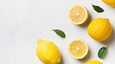 فوائد الليمون للبشرة وطرق استخدامه وكأنه مستحضر جمالي