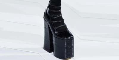 حذاء الأسبوع: حذاء Lili 170 من Marc Jacobs لأسلوب شيك ومتمرّد في آنٍ واحد