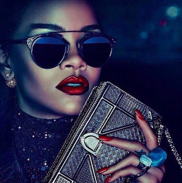 بالفيديو، حملة Rihanna الأولى لدار Dior إلى العلن