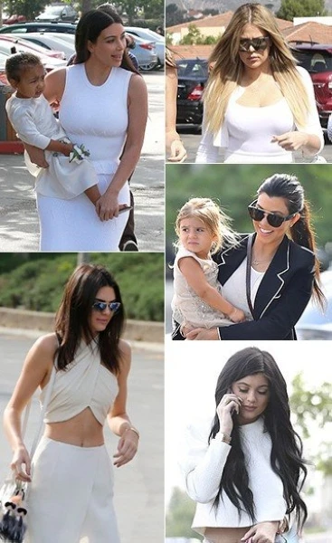الأخوات Kardashian بالأبيض في عيد الفصح