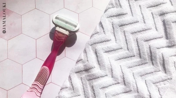 بالفيديو، 10 نصائح يجب اتّباعها عند ازالة الشعر بالشفرة من المنطقة الحساسة