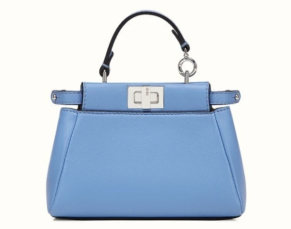 حقيبة الأسبوع: Peekaboo Micro من Fendi