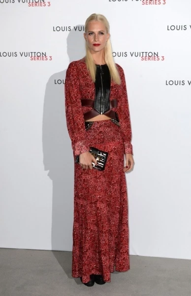 إطلالات النجمات في حفل Louis Vuitton خلال أسبوع الموضة في لندن
