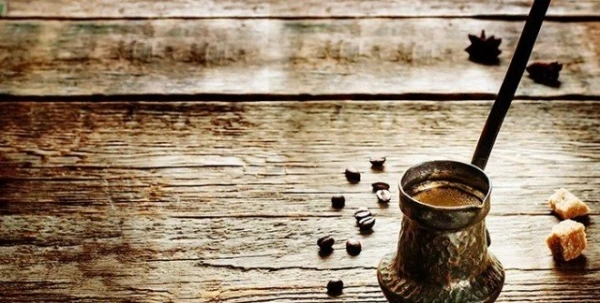 هذه الكمية من القهوة العربيّة ستخسركِ الوزن