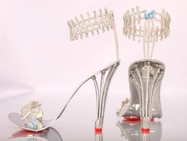 حذاء Beyoncé الماسي ثمنه 300000 دولار!