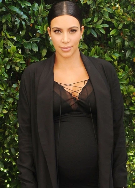 Kim Kardashian تكشف عن إسم مولودها الثاني