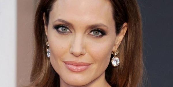 أسرار جمال ورشاقة Angelina Jolie