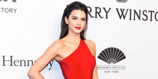 الحركات التي تقوم بها Kendall Jenner لنحت جسمها والمحافظة على رشاقتها