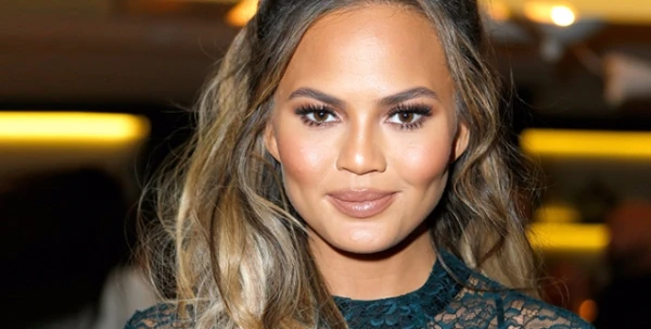 أسرار جمال ورشاقة Chrissy Teigen