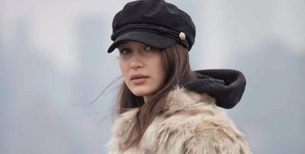 العارضة Bella Hadid سفيرة مجموعة أكسسوارات Bulgari