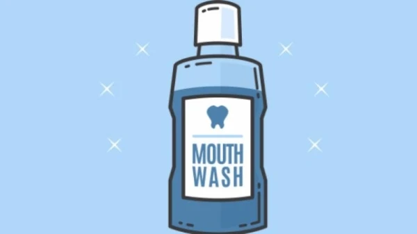 9 إستخدامات لغسول الفم لم تعرفيها من قبل
