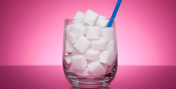 انتبهي: مادة السكرالوز المُحَلِّية الخالية من السعرات الحراريّة تكسبكِ الوزن الزائد من دون أن تدري