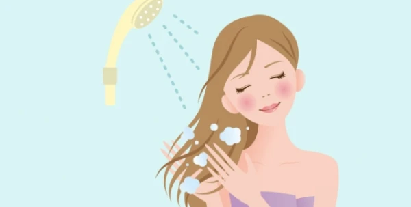 تطبيق الماسك أثناء الإستحمام: حيلة ذكية قومي بها لتحصلي على بشرة بيضاء ومتوهّجة