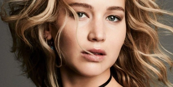 Dior تختار Jennifer Lawrence كوجه إعلانيّ لعطر الدار الجديد