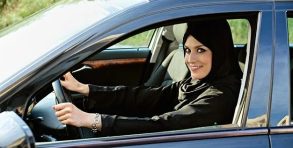 كيف ردّت النساء السعوديات على حملة "لن تقودي" على تويتر؟