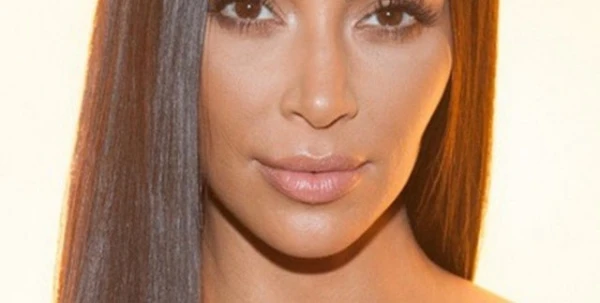 Kim Kardashian تنتظر مولودها الثالث في يناير 2018