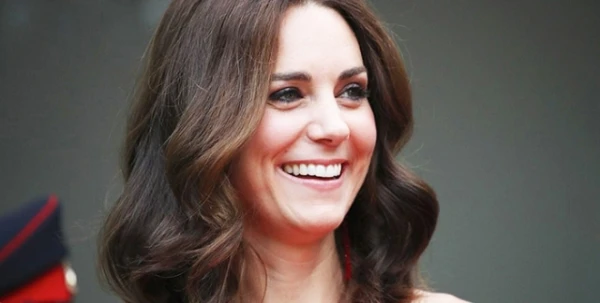 الدوقة Kate Middleton في إطلالة جذّابة والأنظار مسلّطة عليها