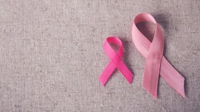 هل سرطان الثدي يصيب الفتيات في عمرٍ مبكر؟
