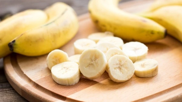 فوائد زيت الموز للشعر وطرق استعماله