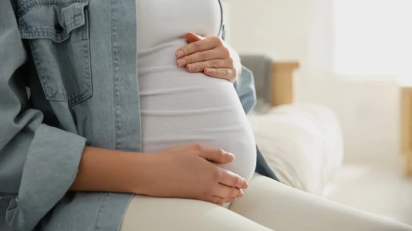 ما هي اسباب واعراض الحمل بكيس فارغ؟