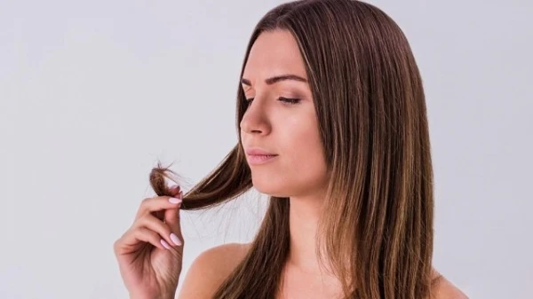 علاج تقصف الشعر المصبوغ: خلطات تعيد الصحة والحيوية لخصلاتكِ