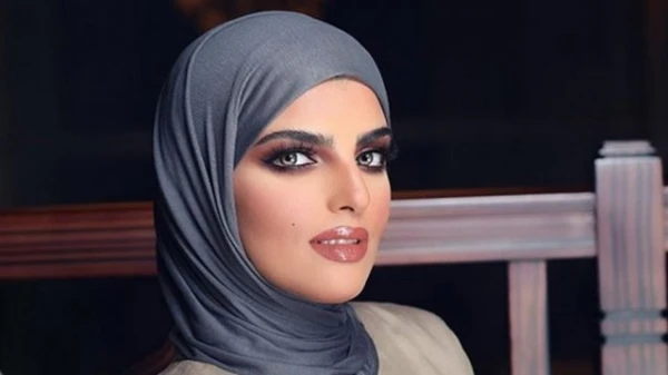 صورة ساره الودعاني بدون حجاب تثير جدلاً كبيراً على السوشيل ميديا
