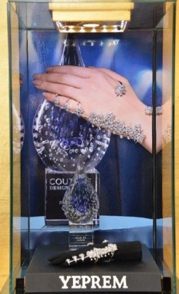دار Yeprem تفوز بجائزة عالميّة
في معرض Las Vegas للمجوهرات